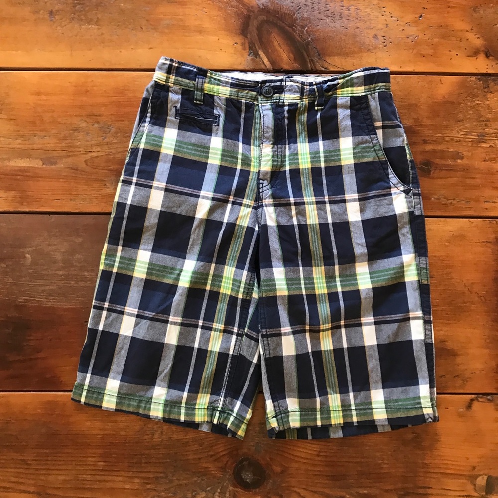 Gap plaid shorts